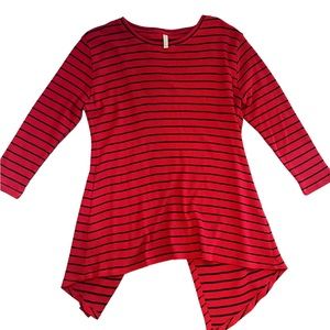 Embellish asymmetrical hem top size large